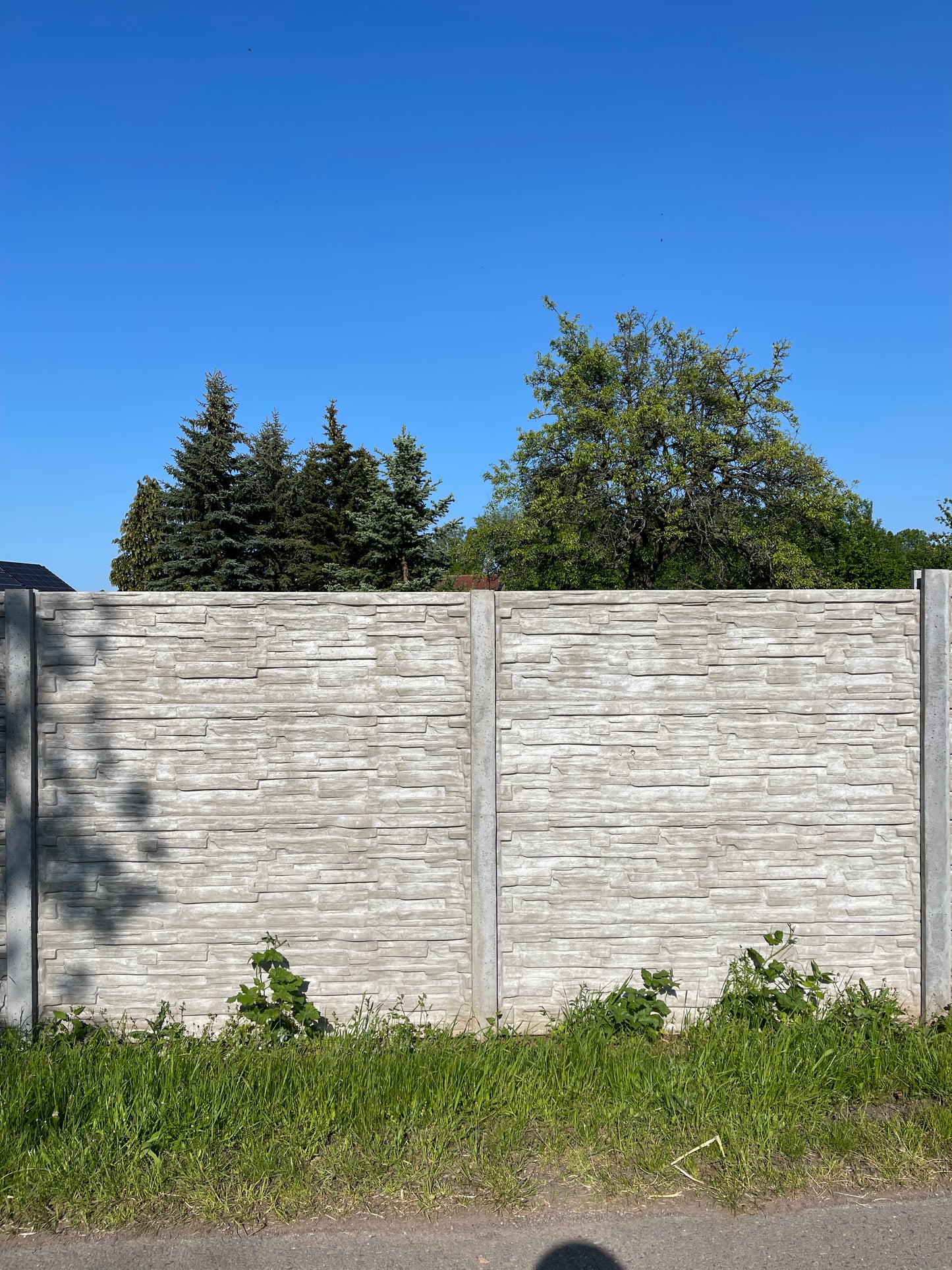Betonzaun Modell Bruchstein S1 Plus beidseitig